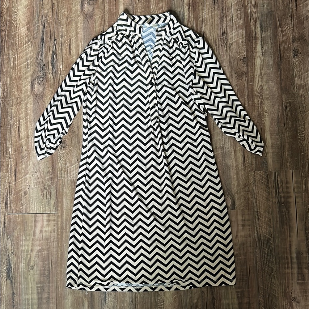Black and Bage  Chevron Dress